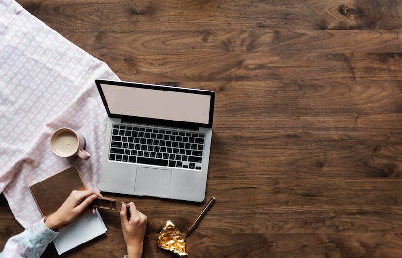 30 Scholarships with November Deadlines Worth $47,250