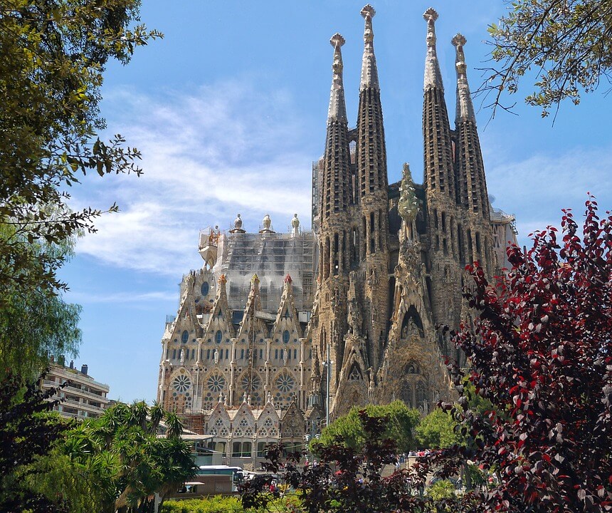 sagrada-familia-552084_960_720