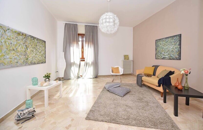 Apartment Advisor Housing Scholarship – $1,000 – Apply Annually by August 31