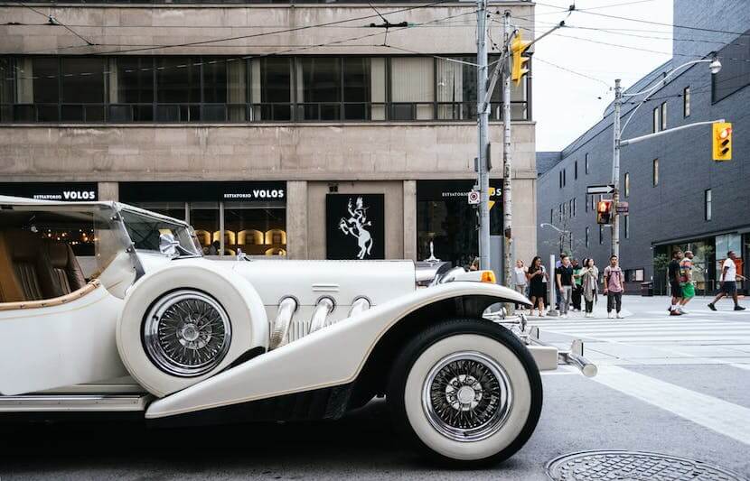 Limousine Scholarship – $1,000 – Apply Annually by December 30