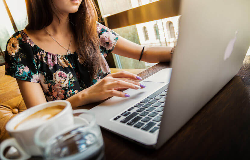 WifeKnows Scholarship – $1,000 – Apply Annually by March 31