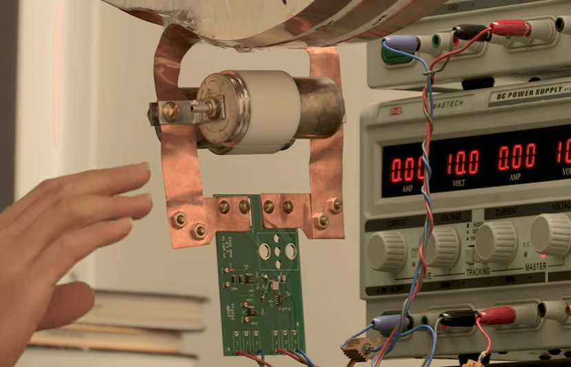 Stanford University Researchers Develop Wireless Charging of Moving Objects