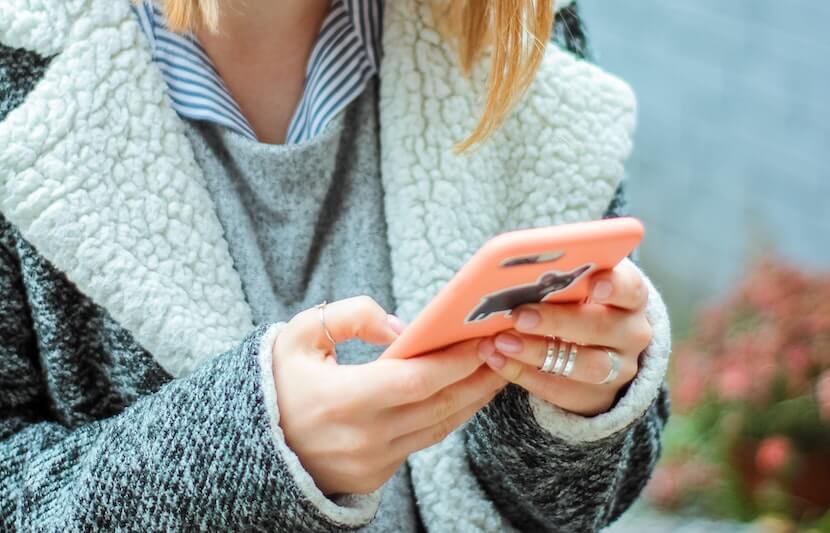 Ditch Your Smartphone to Better Enjoy Time with Friends and Family