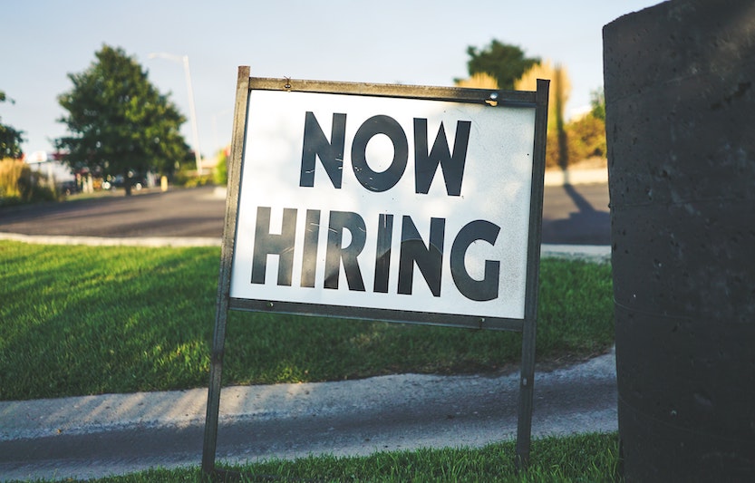 ZipRecruiter Scholarship – $3,000 – Apply by June 30