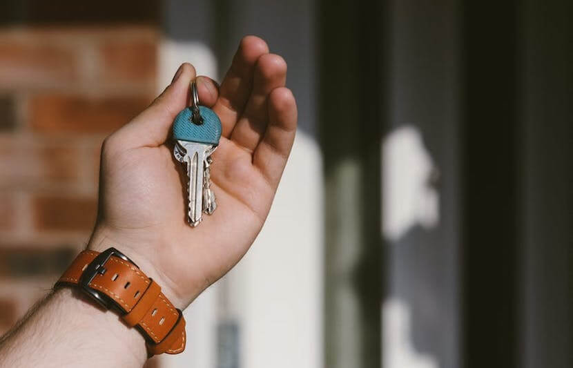 Why We Make Involuntary Actions, Like Putting Keys in the Fridge