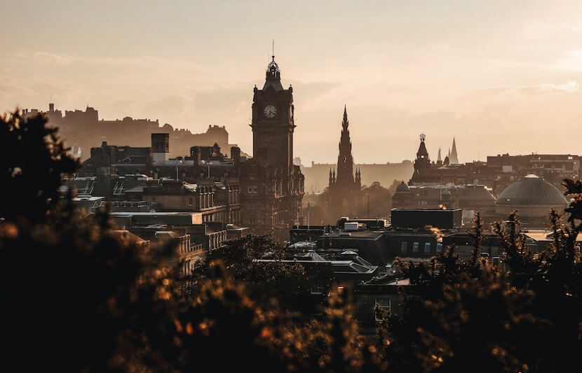 Traveling to Edinburgh on a Student Budget