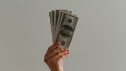 8 Student Side Hustles: How to Make Money in Your Free Time