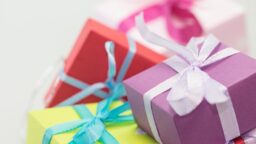 30 Best Gifts for College Students