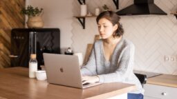 Kitchen Cabinet Kings Offers $5,000 Entrepreneur Scholarship